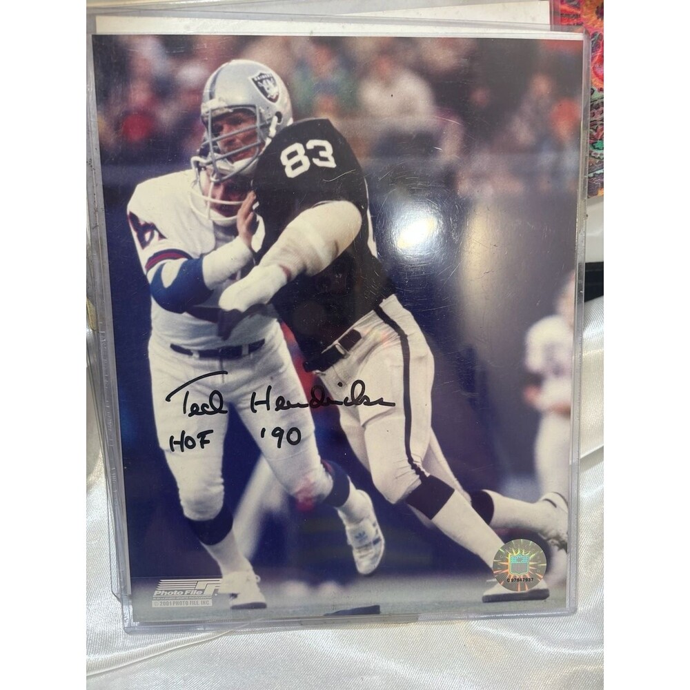 Ted Hendricks Oakland Raiders Hof 1990 Action Signed 8x10,